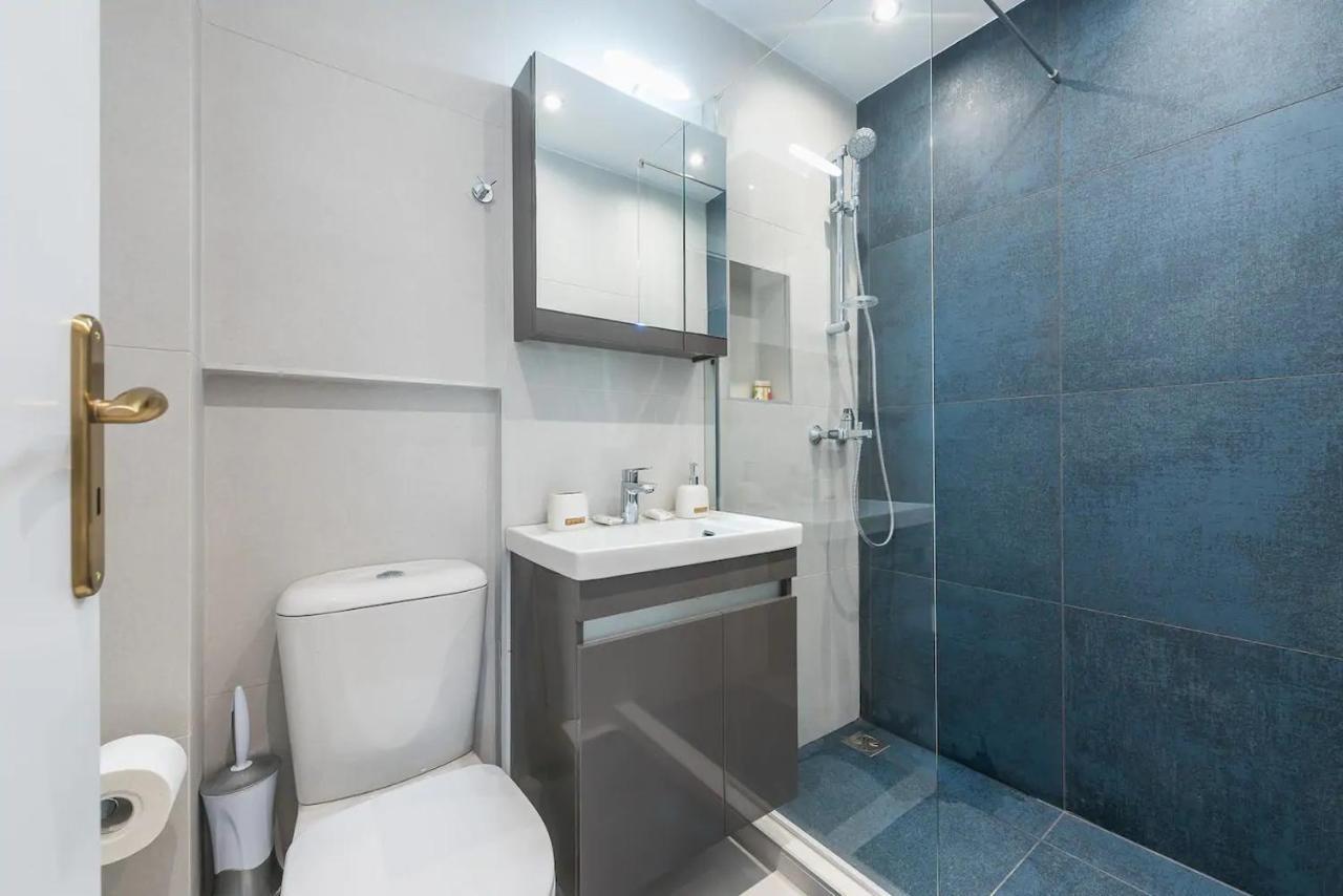 Glyfada Glass-Walled Designed Apt アテネ エクステリア 写真